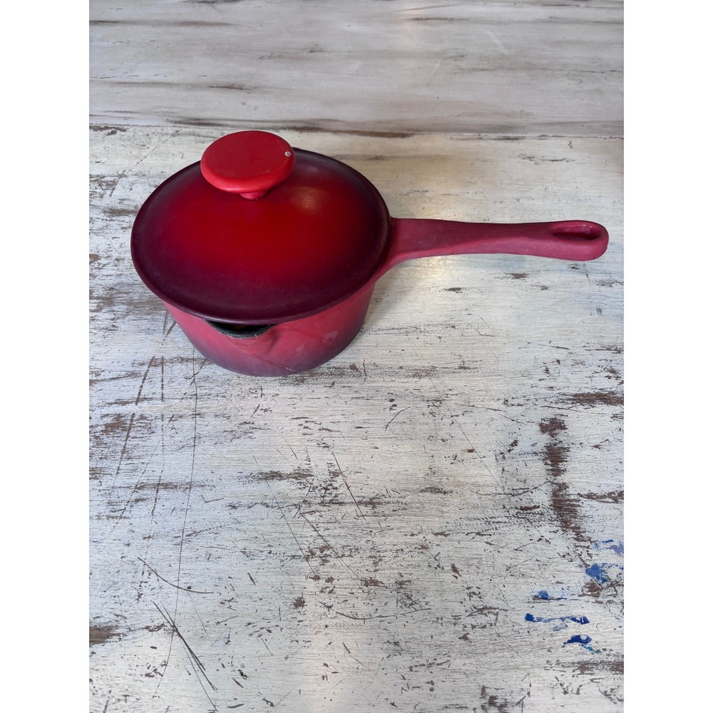 rare MCM LE CUISTOT saucepan unisex OS red ombre enameled cast iron with lid
